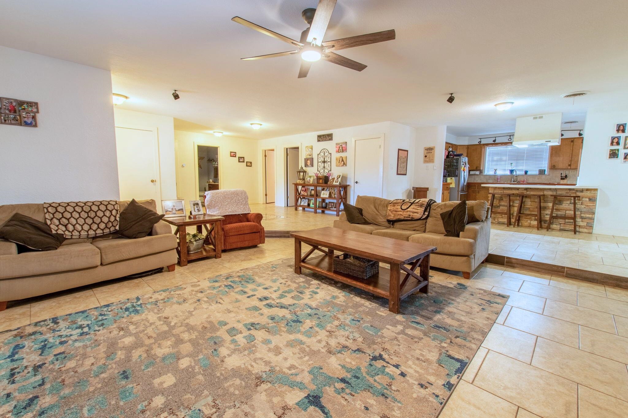 1707 E 4th Street Lampasas TX 76550