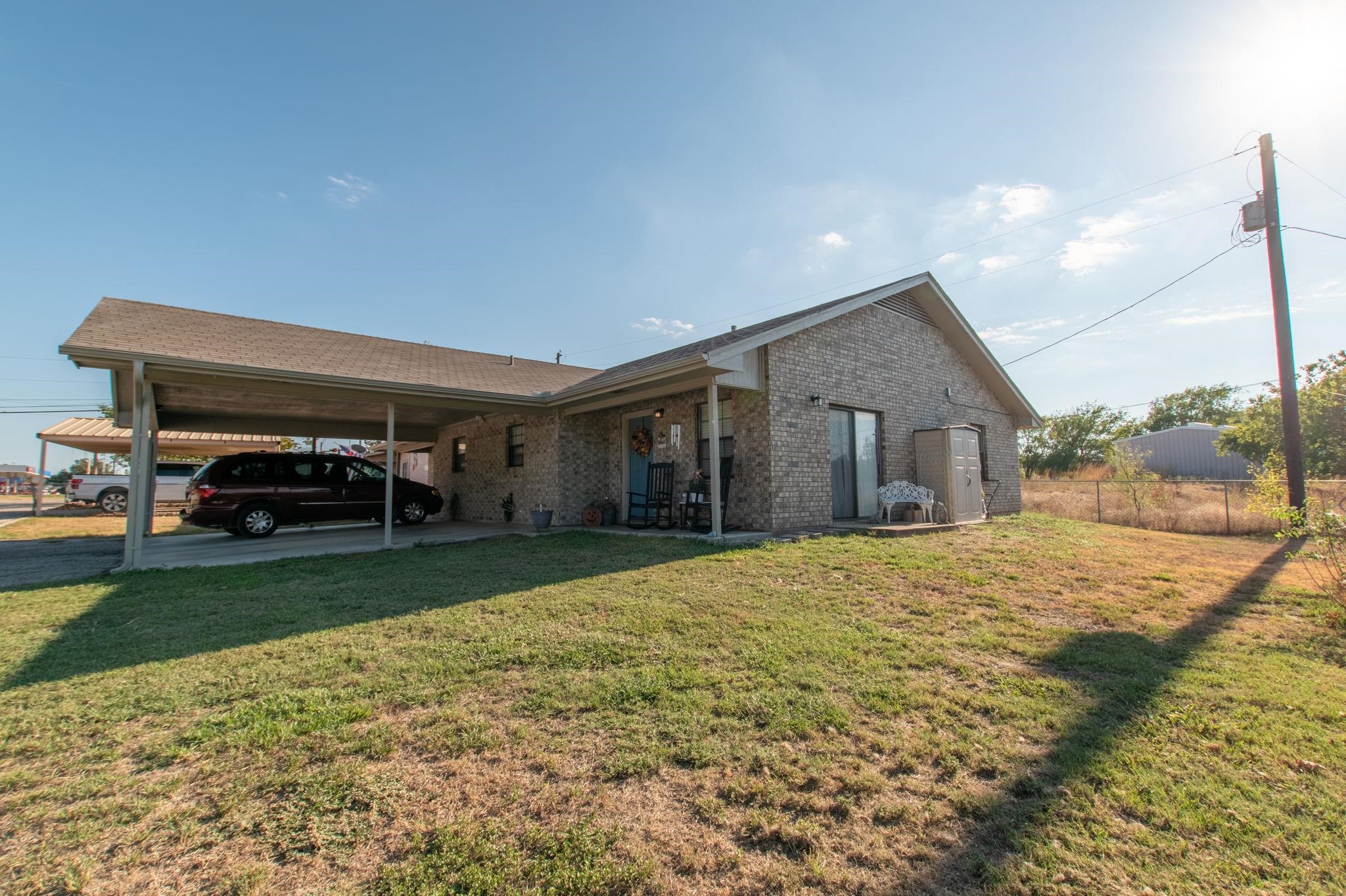1707 E 4th Street Lampasas TX 76550