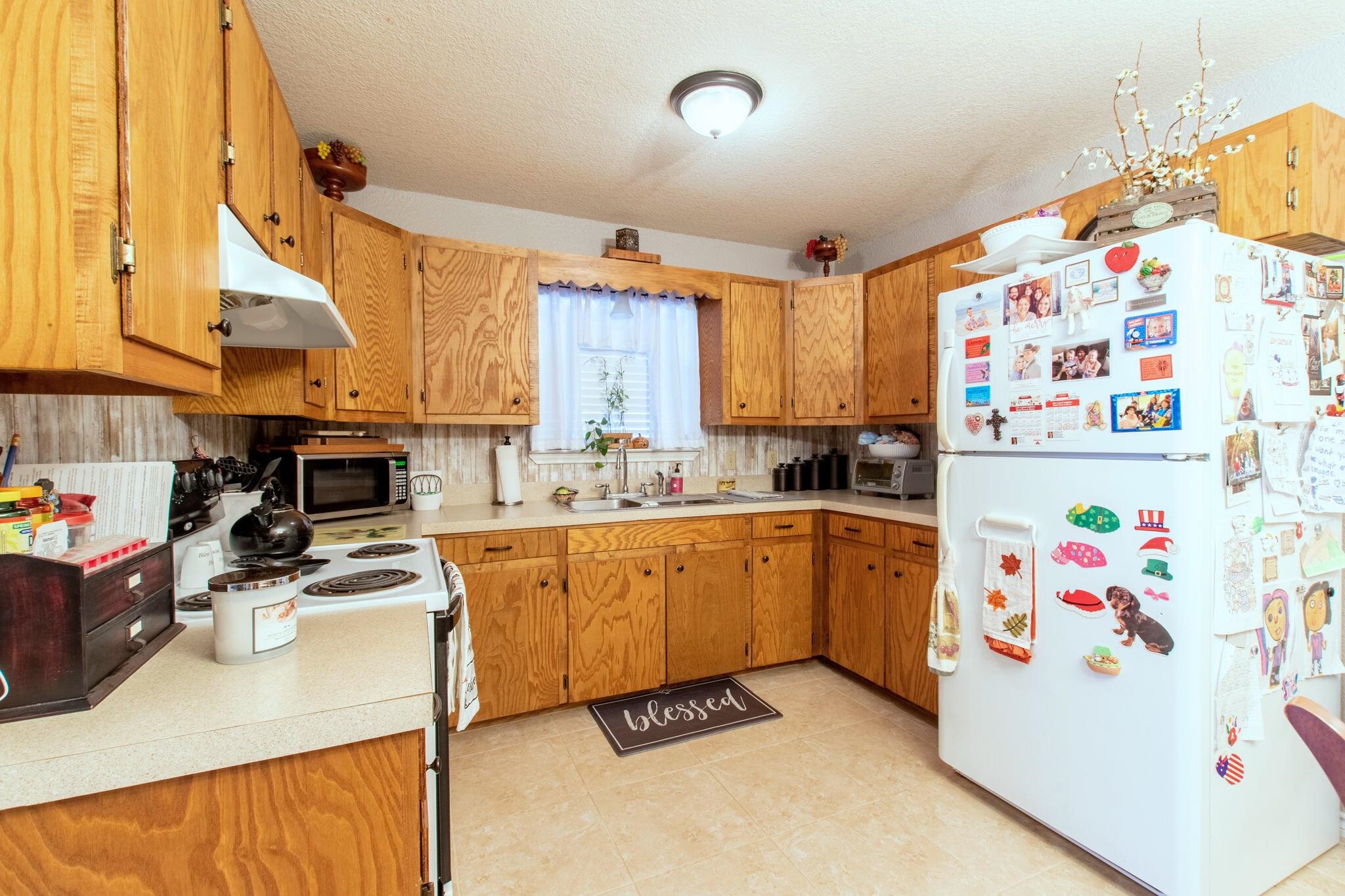 1707 E 4th Street Lampasas TX 76550