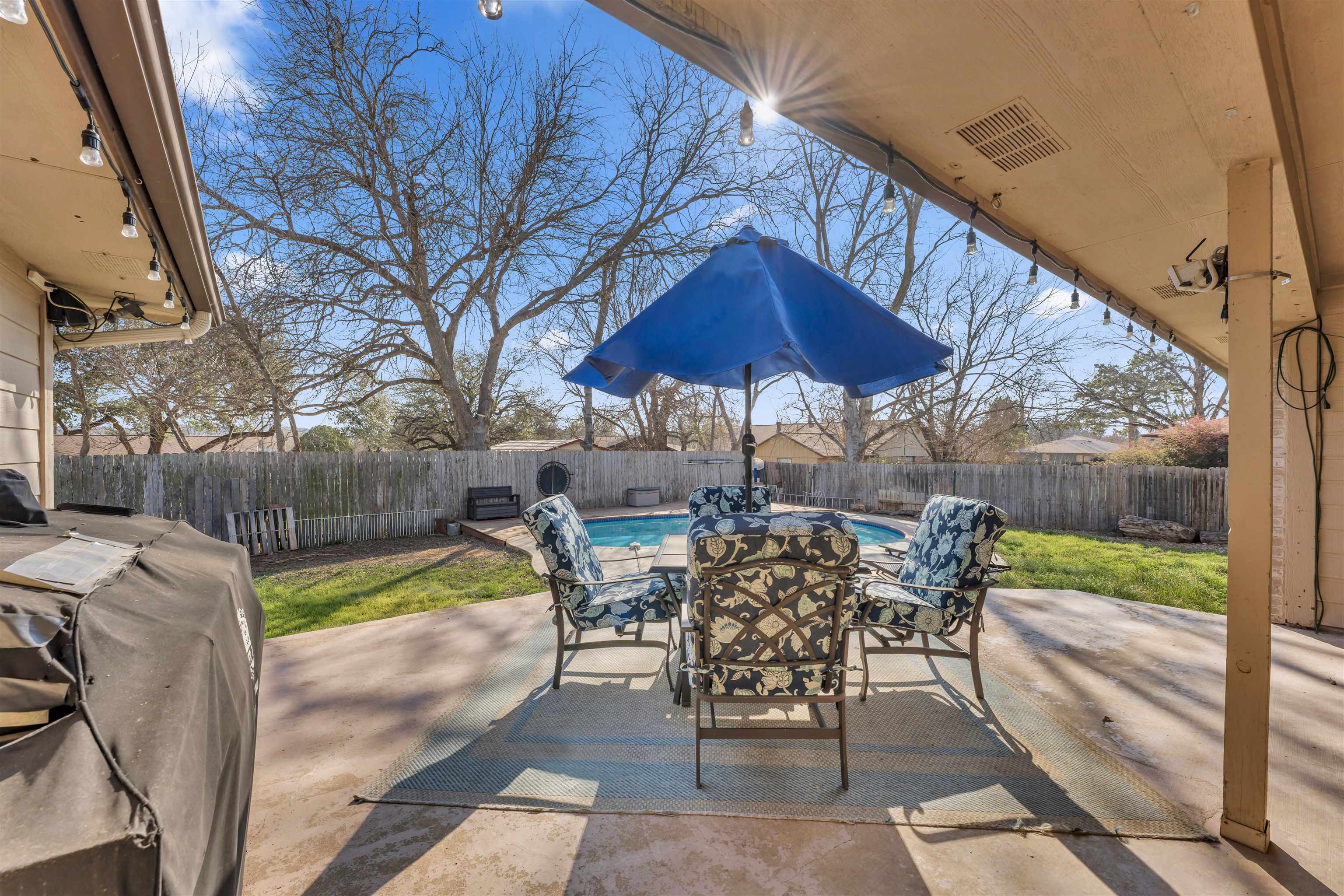 185 Broadmoor Street Meadowlakes TX 78654