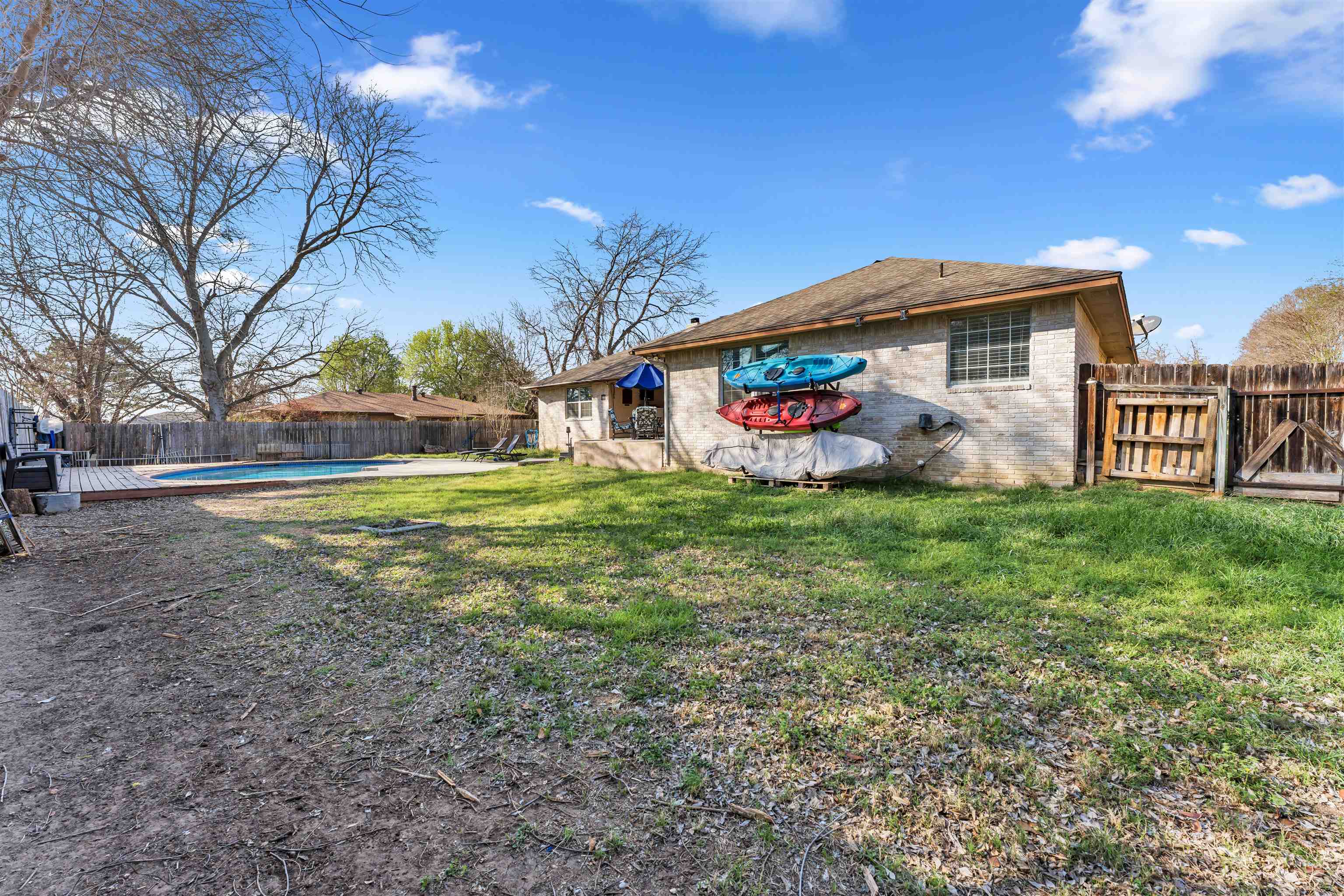 185 Broadmoor Street Meadowlakes TX 78654