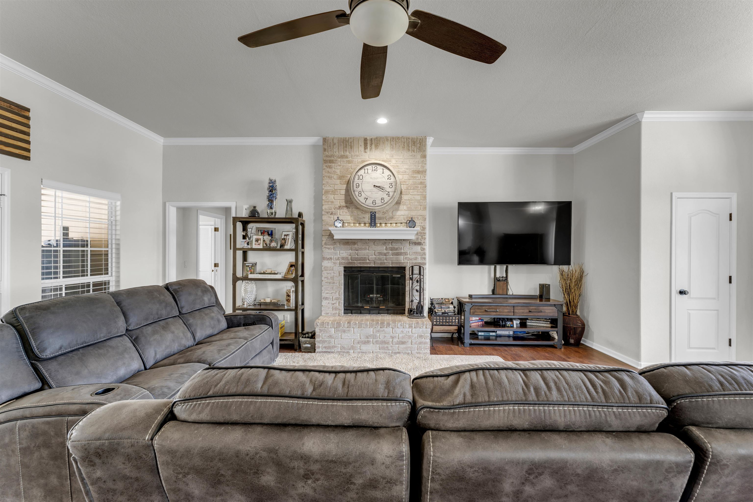 185 Broadmoor Street Meadowlakes TX 78654