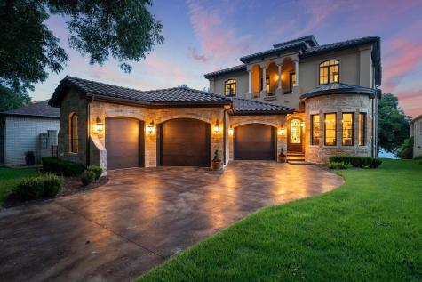 373 Meadowlakes Drive Meadowlakes TX 78654