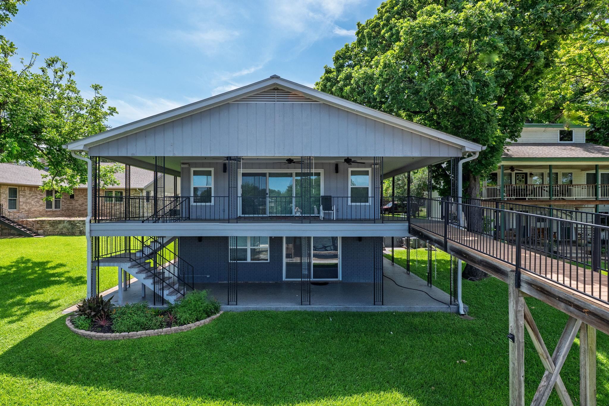 208 Riverside Drive Kingsland TX 78639