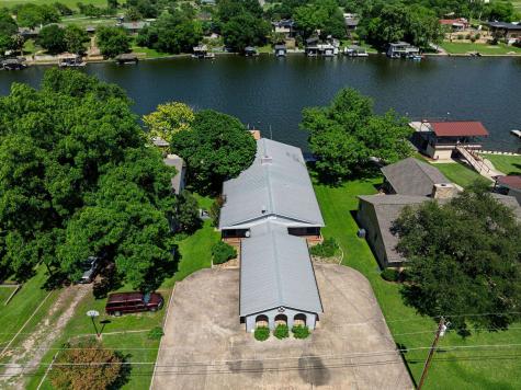 208 Riverside Drive Kingsland TX 78639