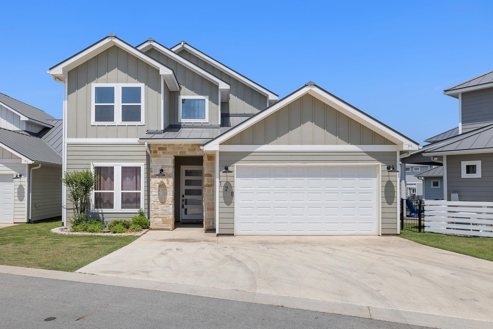 128 Village View Drive Kingsland TX 78639