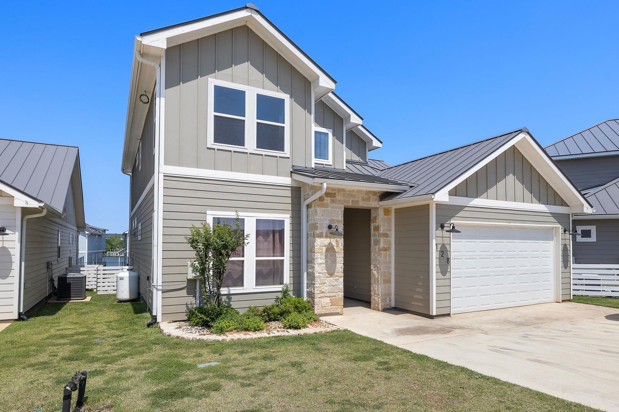 128 Village View Drive Kingsland TX 78639