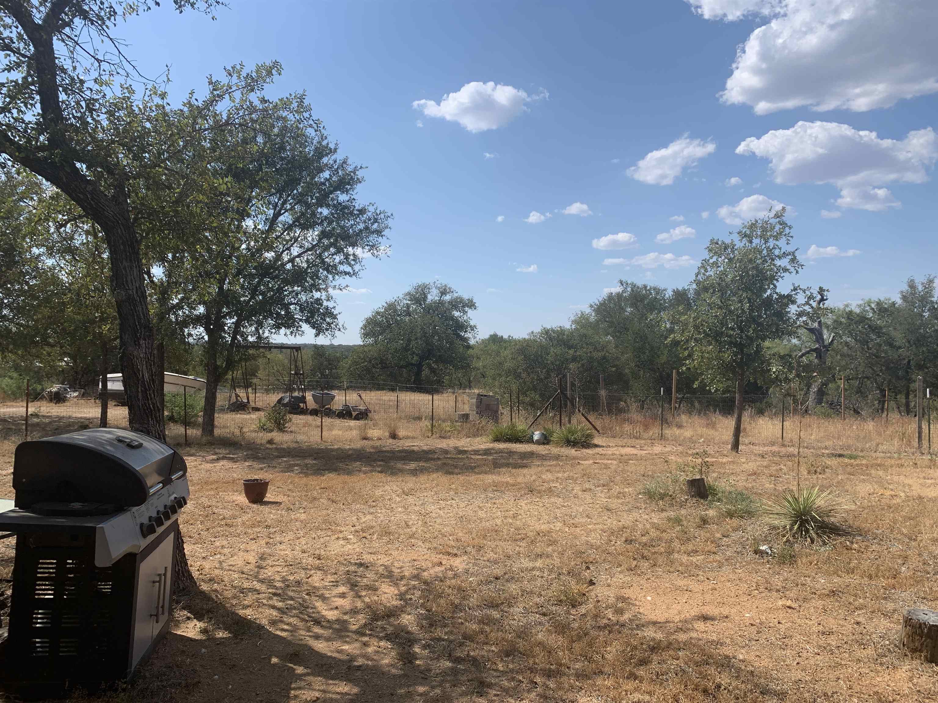 2842 Indian Trail Kingsland TX 78639