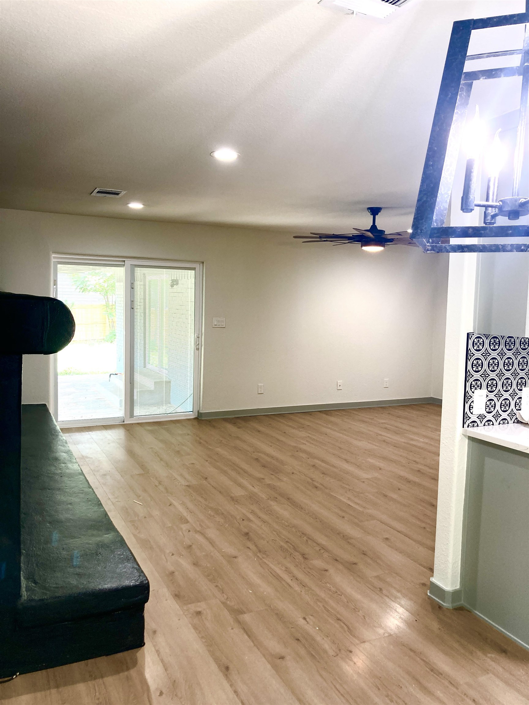 1503 Bluebonnet Marble Falls TX 78654