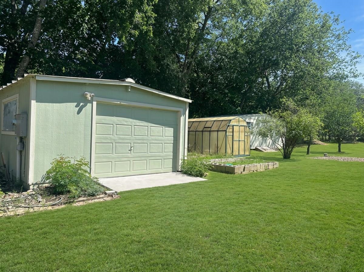 3721 Lakeview Drive Cottonwood Shores TX 78657