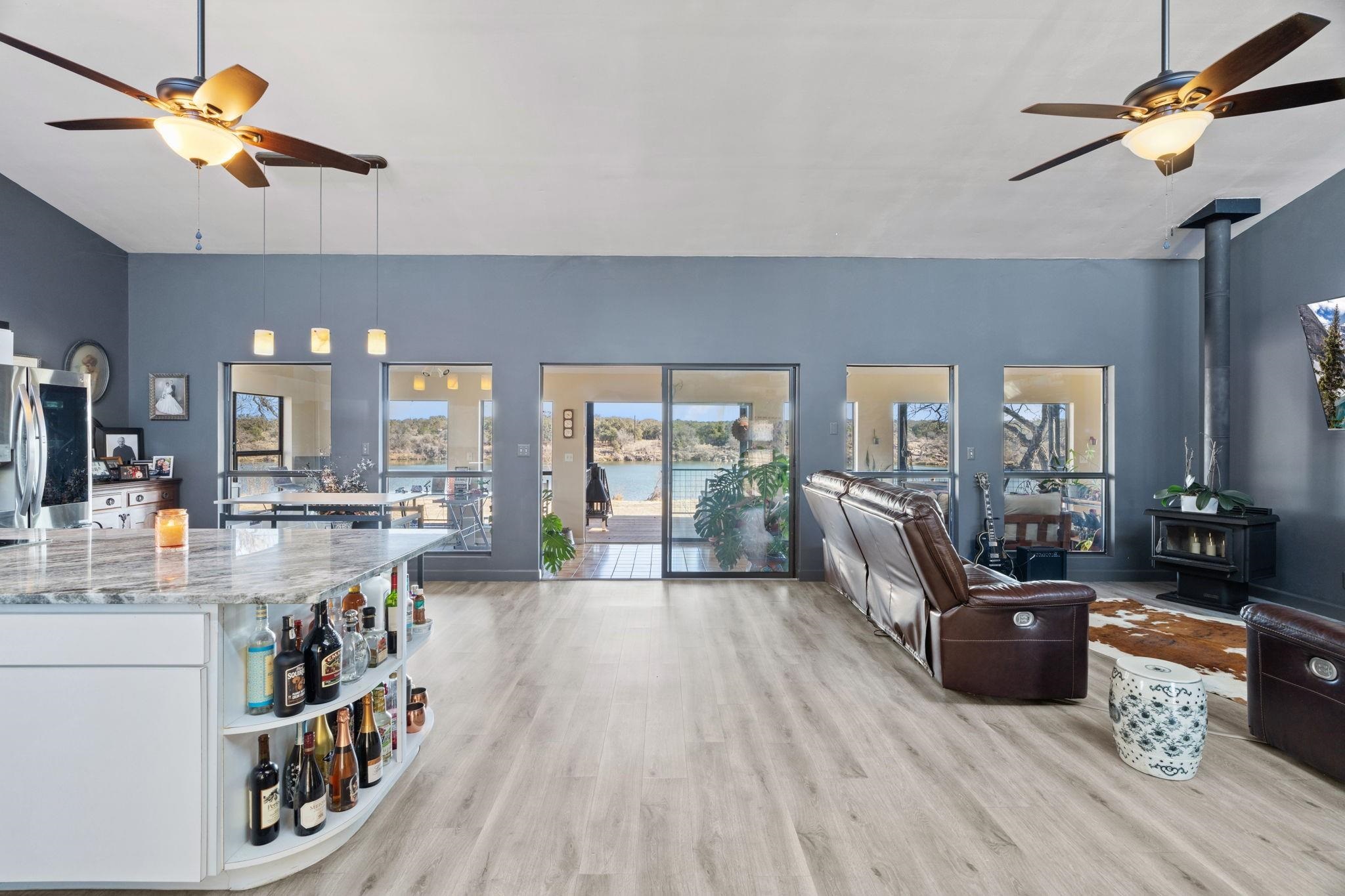 3721 Lakeview Drive Cottonwood Shores TX 78657