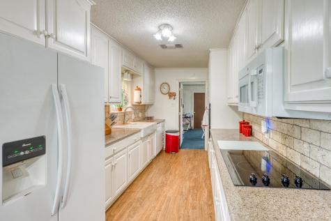 300 Redbird Street Highland Haven TX 78654