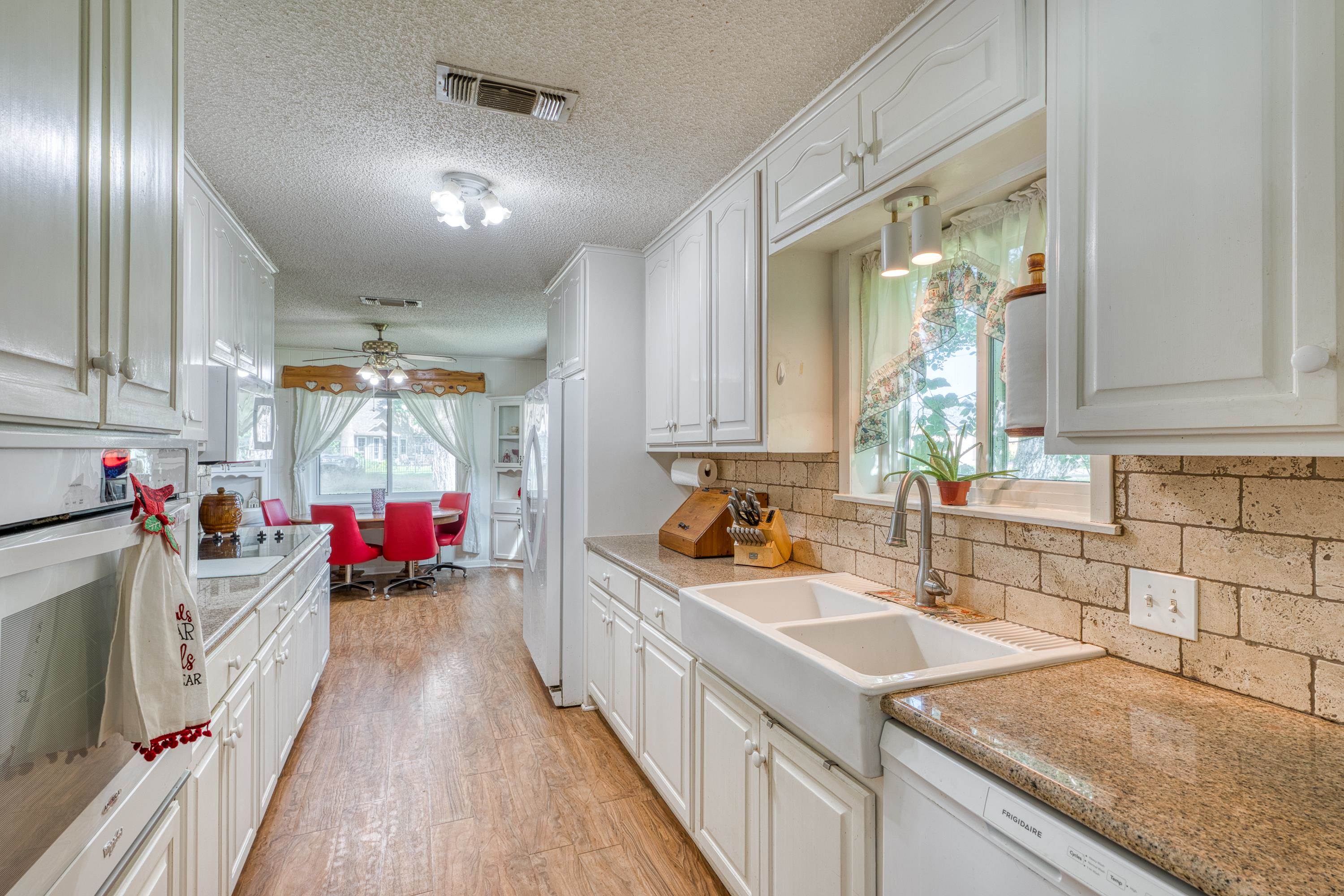 300 Redbird Street Highland Haven TX 78654
