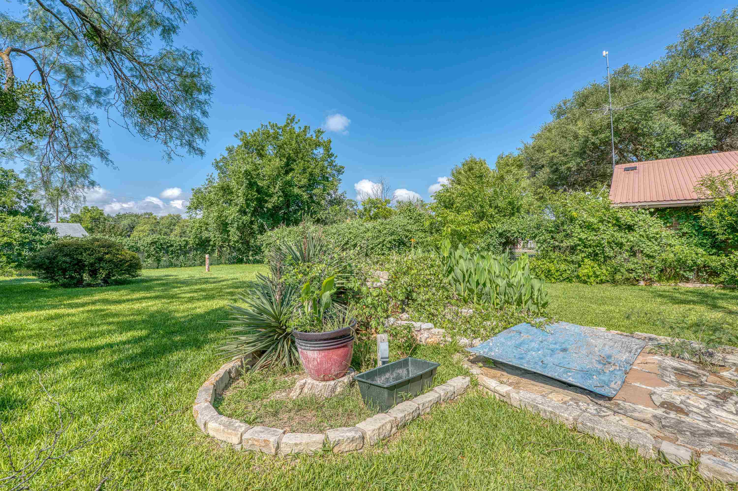 300 Redbird Street Highland Haven TX 78654