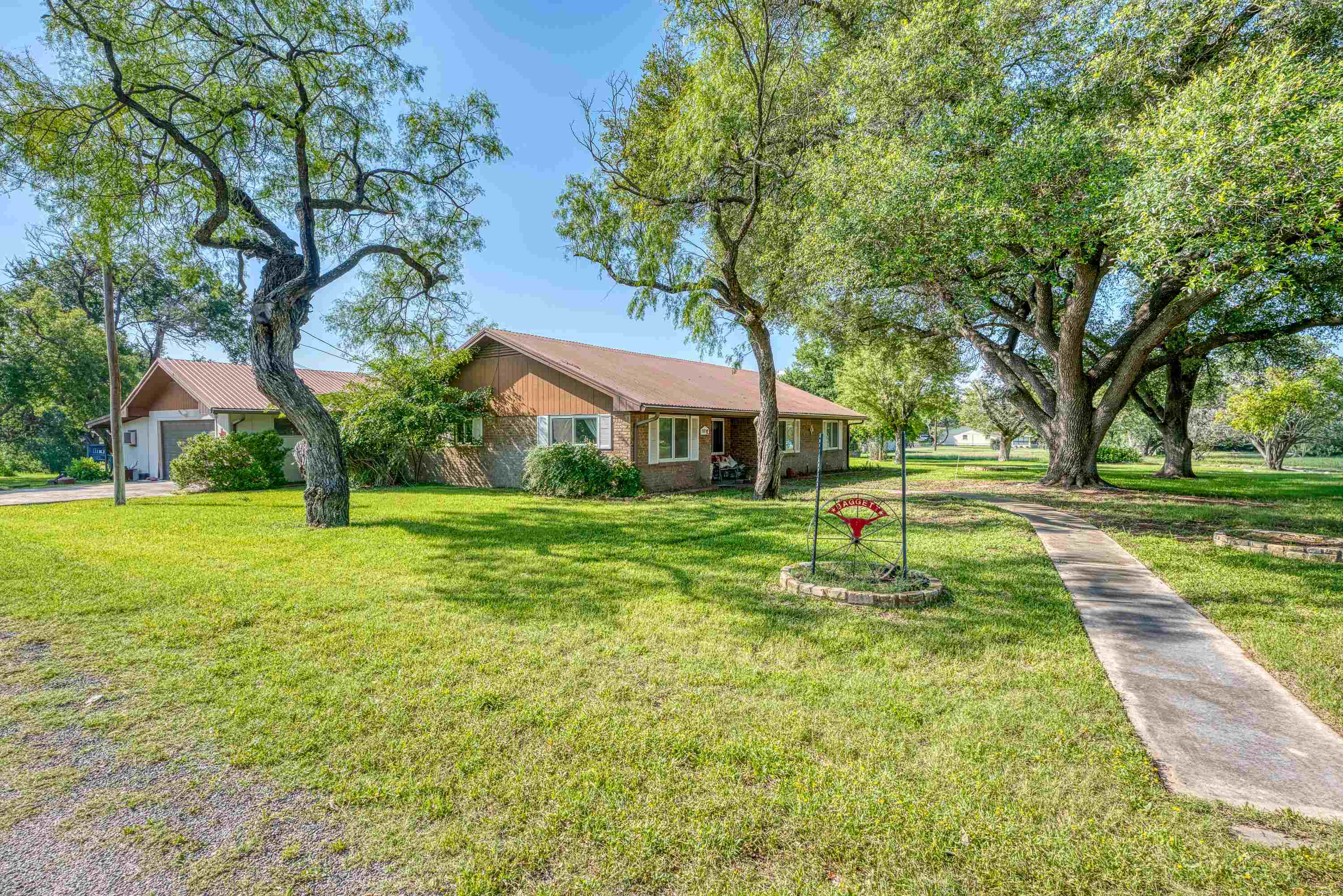 300 Redbird Street Highland Haven TX 78654
