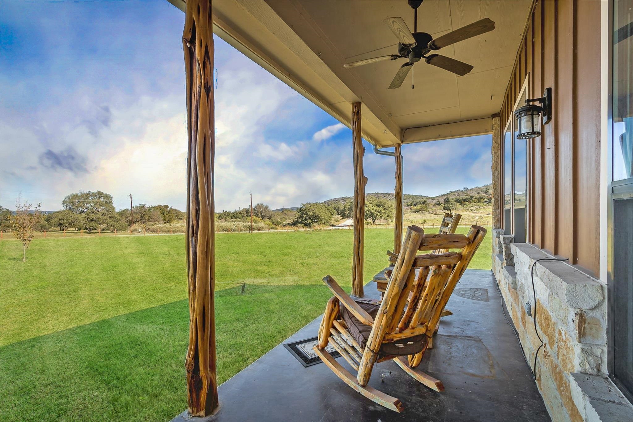 800 Quarter Horse Circle Kingsland TX 78639