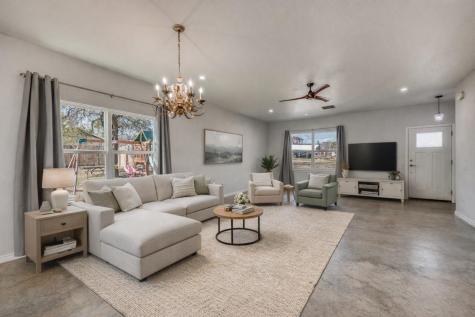 4308 Twin Oaks Drive Cottonwood Shores TX 78657