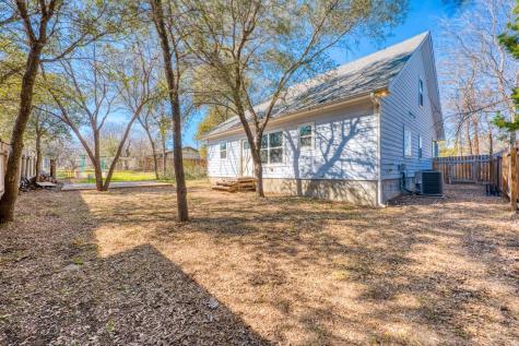4308 Twin Oaks Drive Cottonwood Shores TX 78657