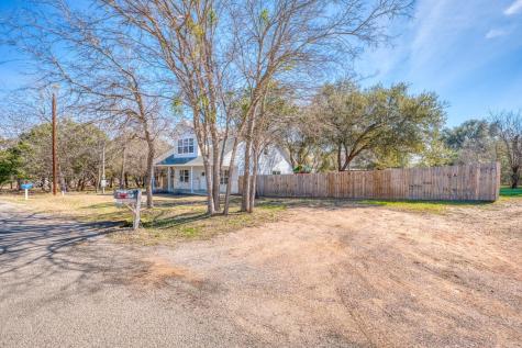 4308 Twin Oaks Drive Cottonwood Shores TX 78657