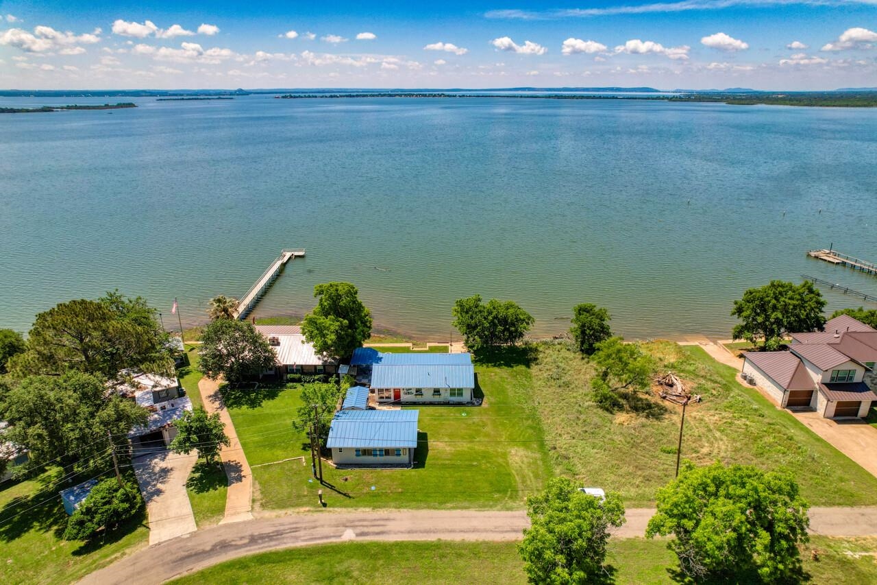809 Lakeshore Loop Tow TX 78672