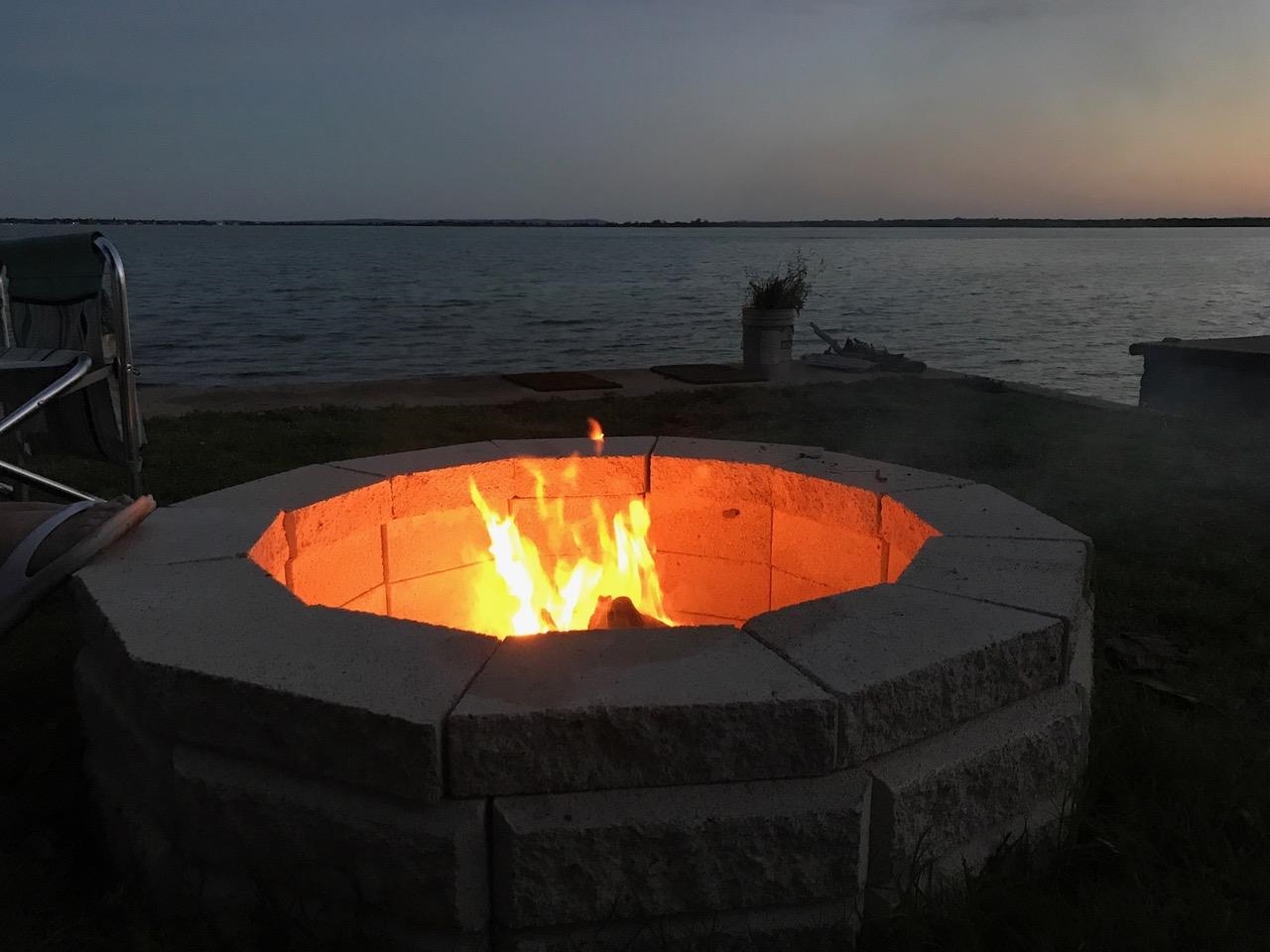 809 Lakeshore Loop Tow TX 78672