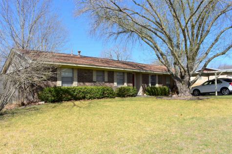 302 S Willis Street Lampasas TX 76550