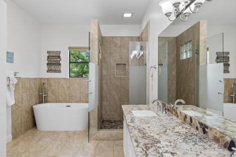 25420 Cove Drive Spicewood TX 78669