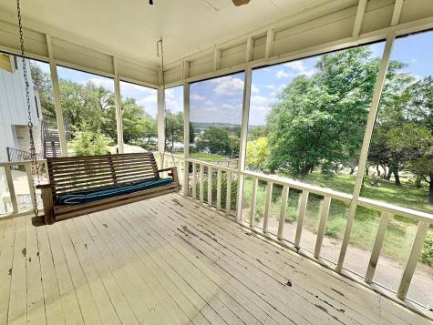 1115 Edgewater Drive Spicewood TX 78669