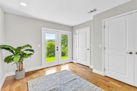702 Los Escondidos Marble Falls TX 78654