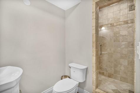 702 Los Escondidos Marble Falls TX 78654