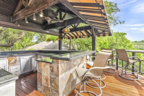 702 Los Escondidos Marble Falls TX 78654