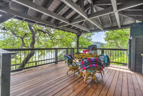 702 Los Escondidos Marble Falls TX 78654