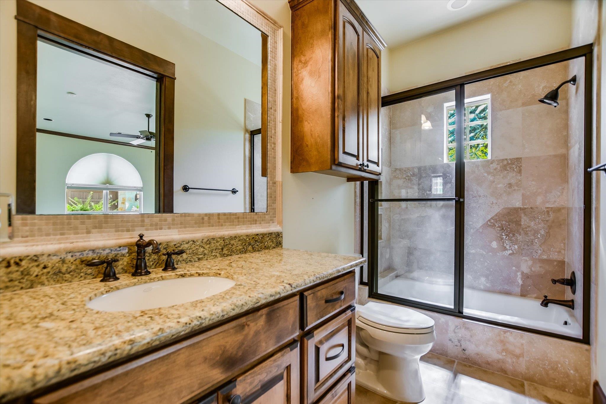 1608 Golden Nugget Horseshoe Bay TX 78657