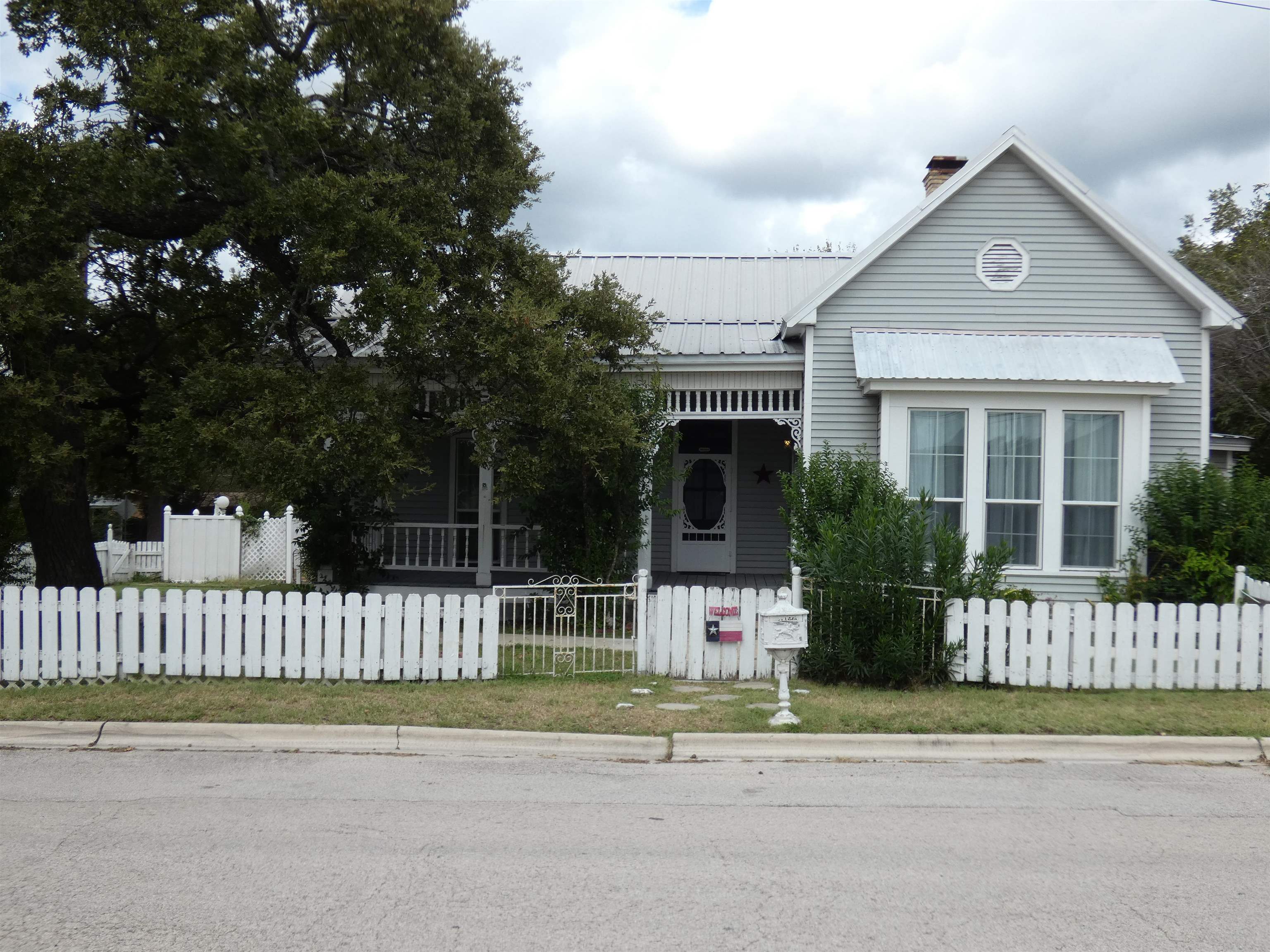 200 E Johnson Street Burnet TX 78611