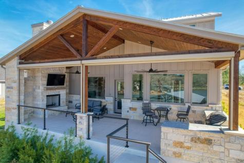 208 E Lakeshore Drive Sunrise Beach TX 78643