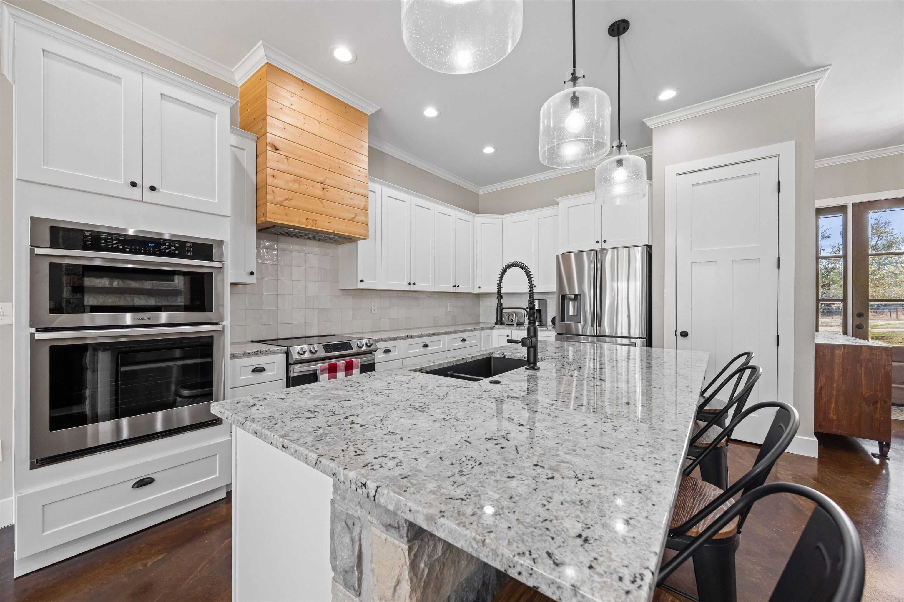 1602 County Road 250 Burnet TX 78611