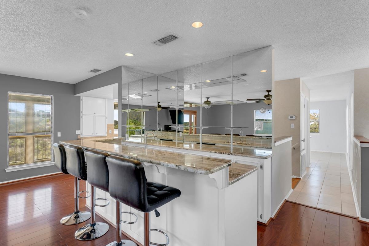 100 Semi Circle Horseshoe Bay TX 78657