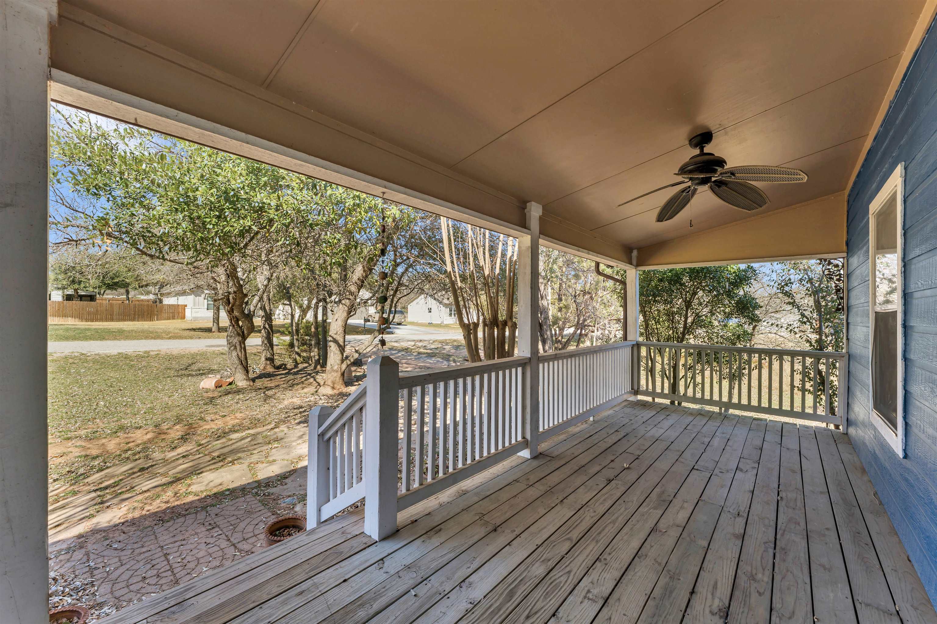 3810 Coyote Trail Kingsland TX 78639