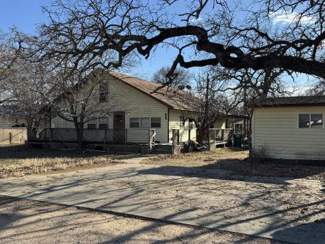 212 E Castleberry Drive Granite Shoals TX 78654