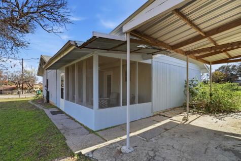 2102 Belaire Drive Granite Shoals TX 78654