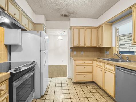 500 Hi Circle W Horseshoe Bay TX 78657