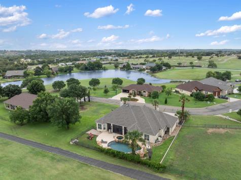 419 Firestone Drive Meadowlakes TX 78654