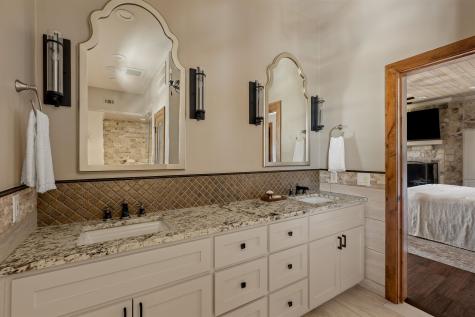 1450 Los Escondidos Street Marble Falls TX 78654