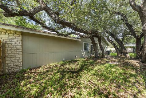 617 Aspen Cottonwood Shores TX 78657