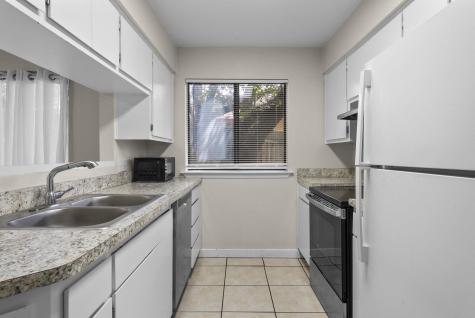 617 Aspen Cottonwood Shores TX 78657