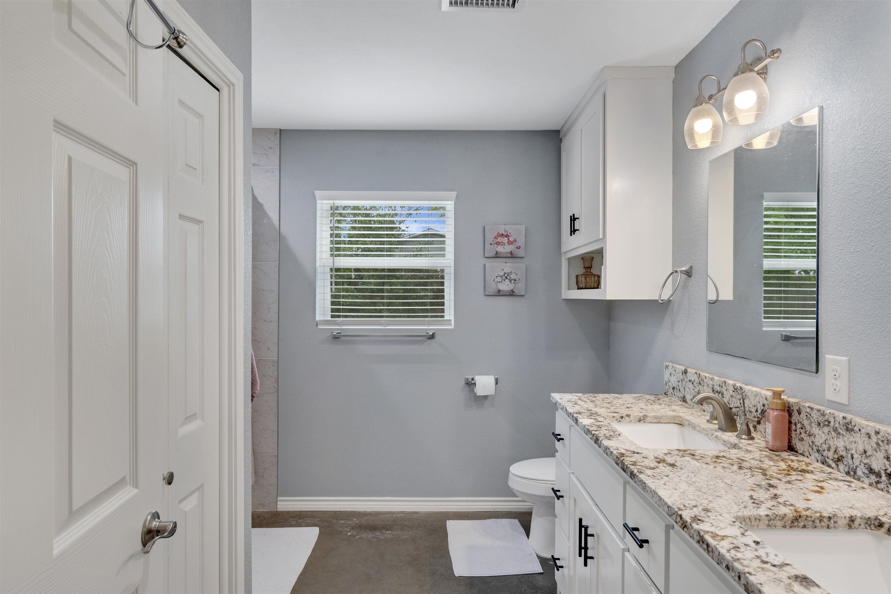 501 E Ash Drive Johnson City TX 78636