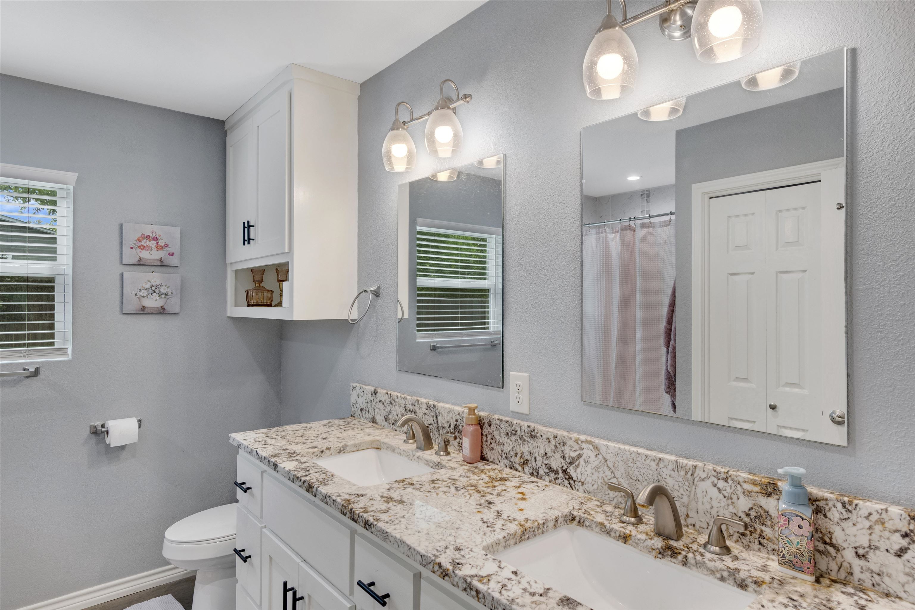 501 E Ash Drive Johnson City TX 78636