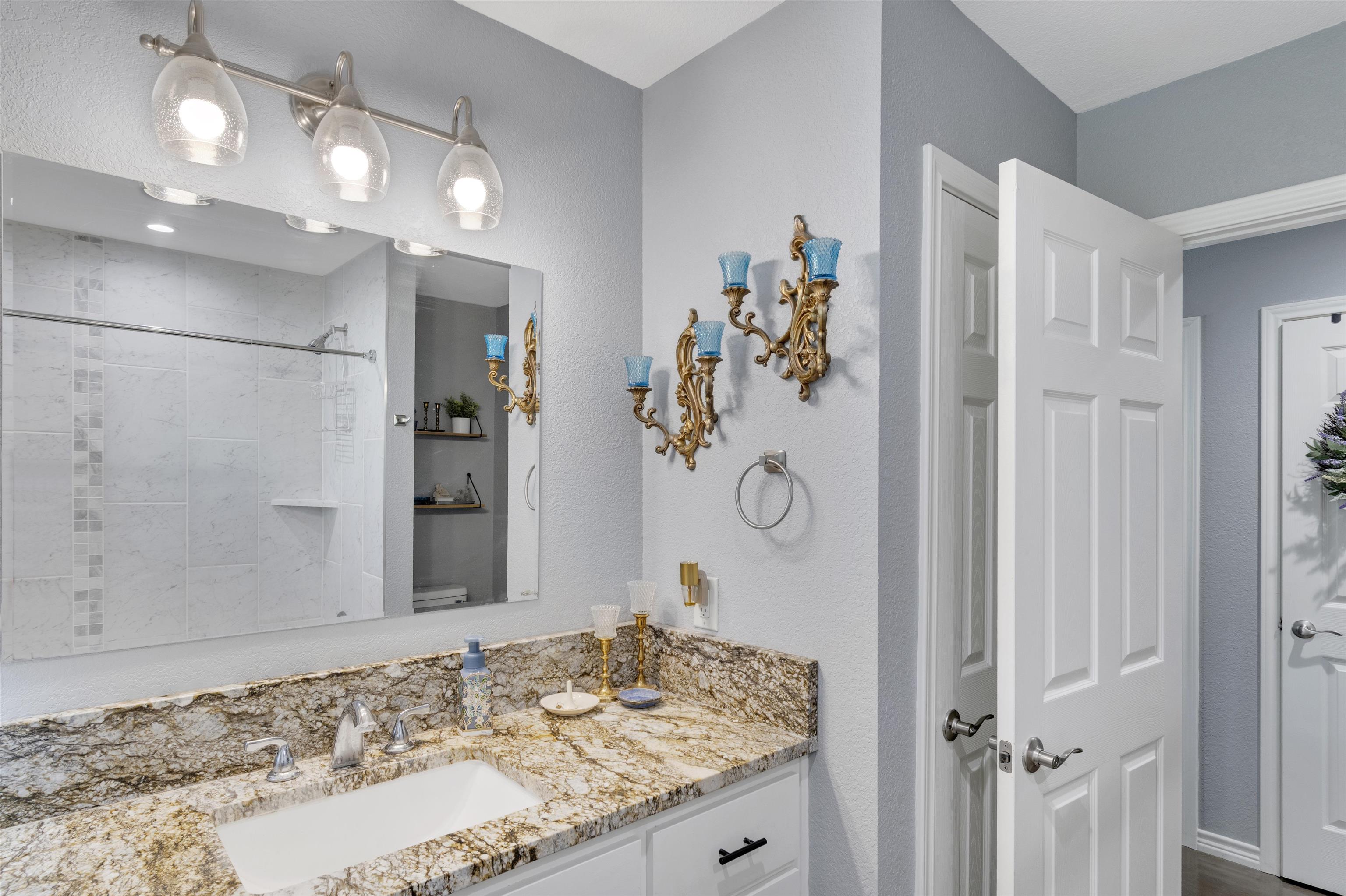 501 E Ash Drive Johnson City TX 78636