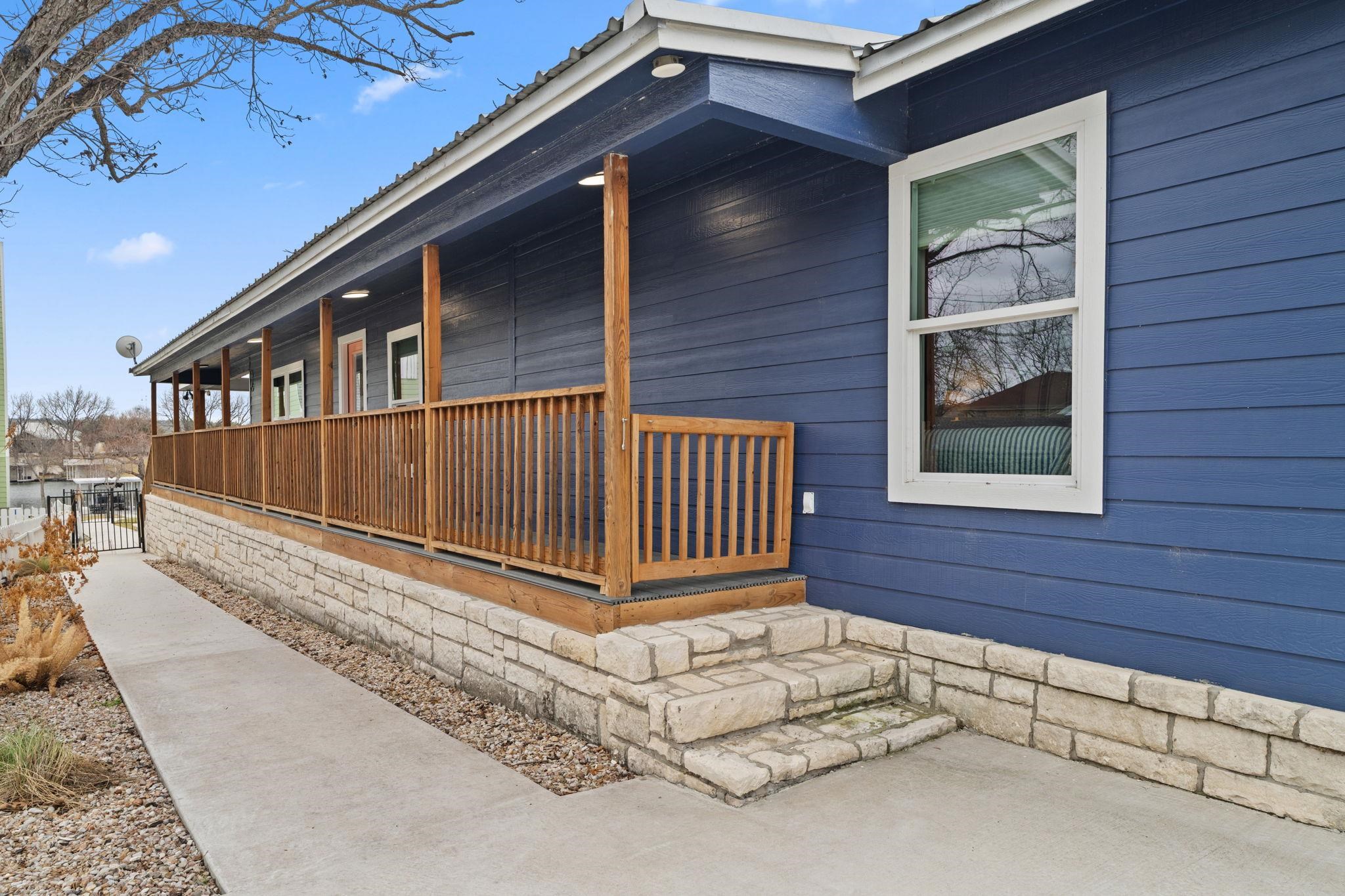 2028 Williams Lakeshore Kingsland TX 78639