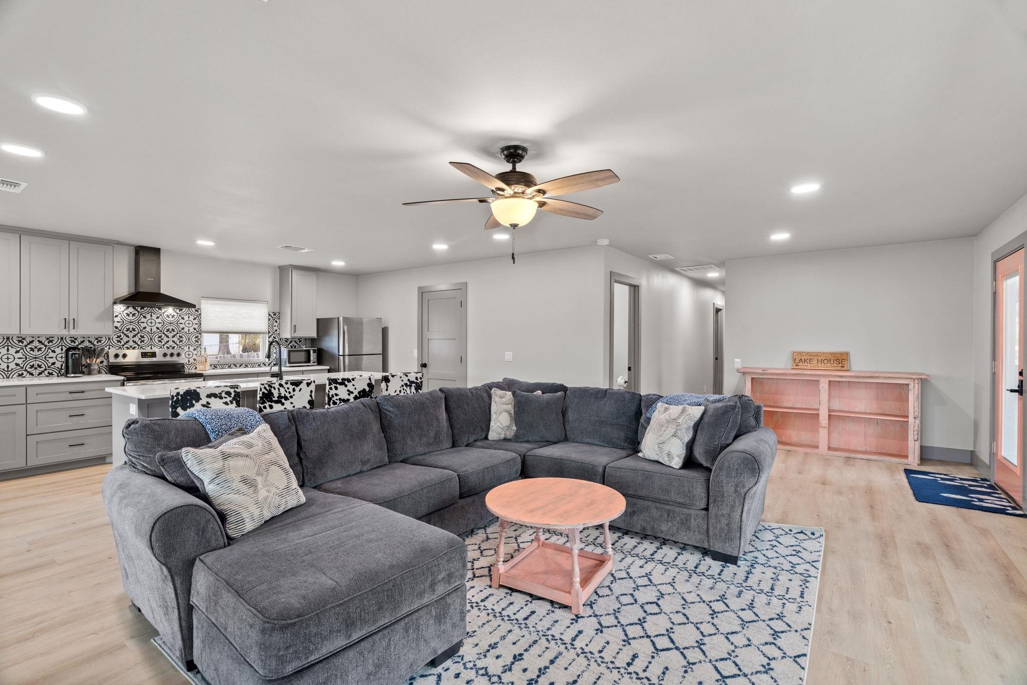 2028 Williams Lakeshore Kingsland TX 78639